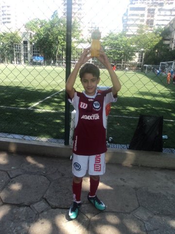 Futebol no Clube pela Primeira vez.