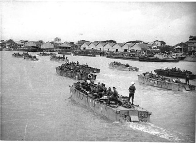 Anzacs Land At Gallipoli