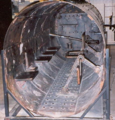 First ship sinkage by a submarine