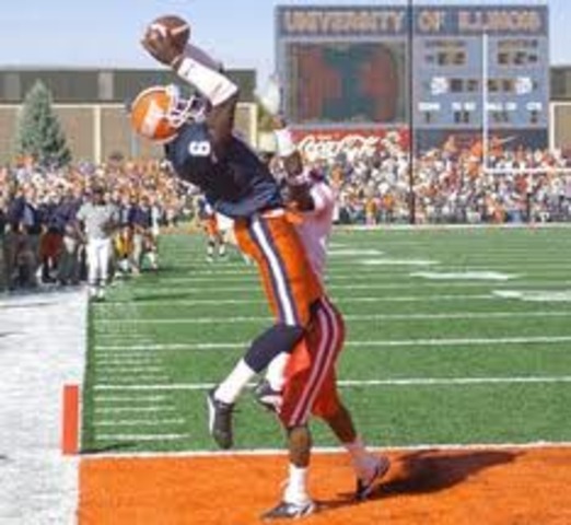 Lloyd attended the University of Illinois