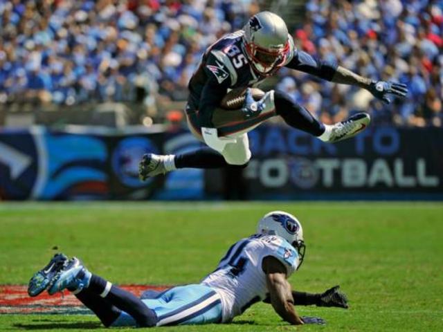 Lloyd signed a three-year deal with the New England Patriots