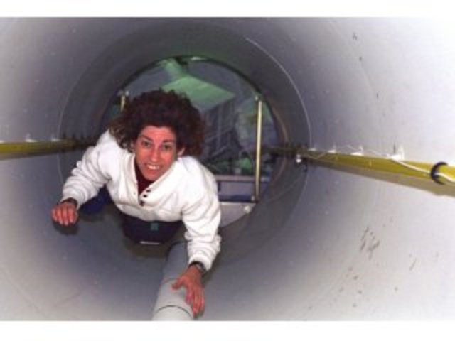 Her awards are: exceptional medal 1997, outsatnding leadership medal 1995, space flight medals 1994,1993, and two space act tech brief awards 1992.