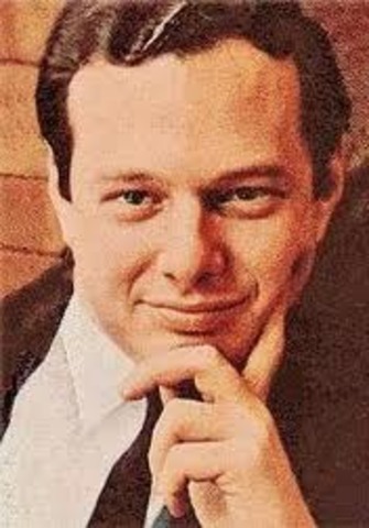 Brian Epstein commits suicide