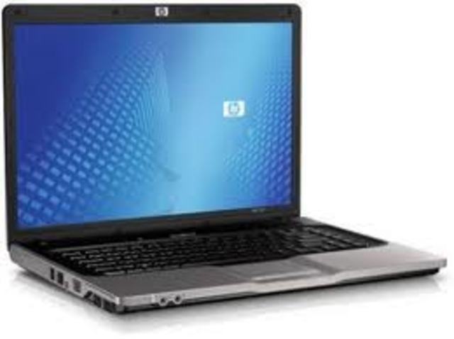 Primera computadora portátil (laptop)