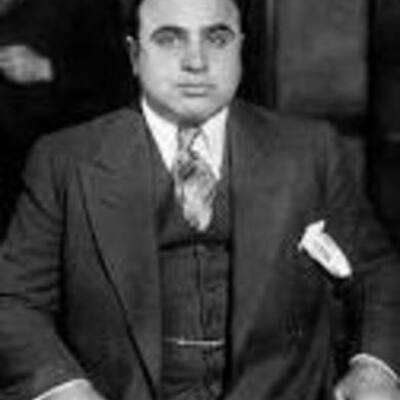 Timeline: Chicago, Home of the Mobsters