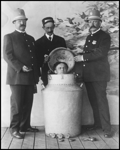 Entertainment with Magic