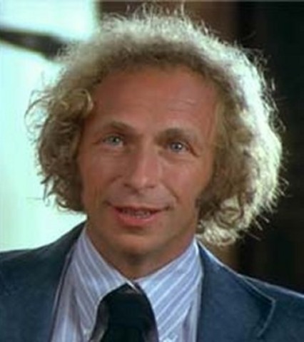 Ален Делон не пьёт одеколон