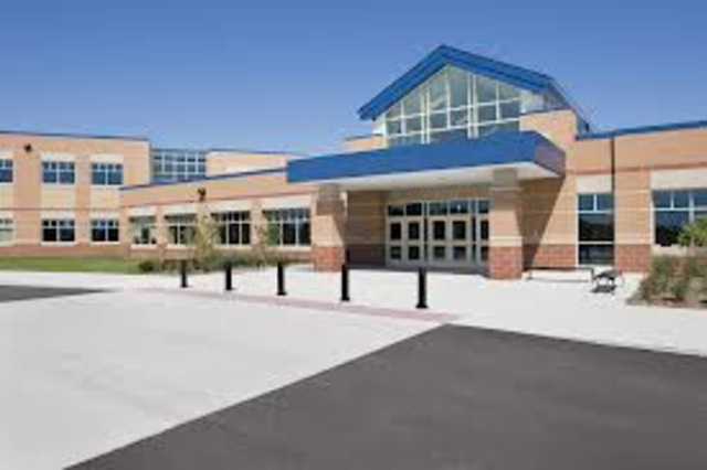 Starts working at HSJH