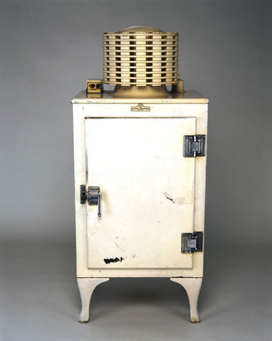 Refrigerator invented by Jacob Perkins