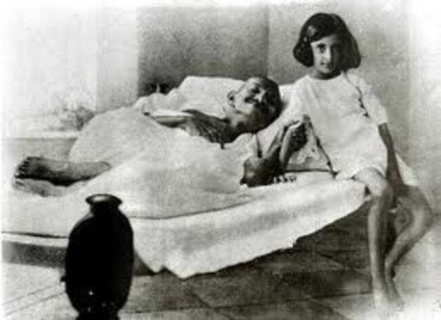 Gandhi began his last fast.