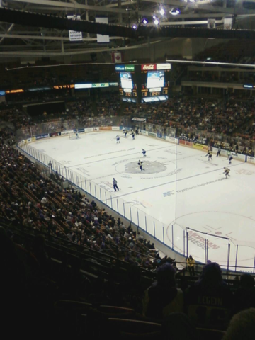 El primero juego de hockey