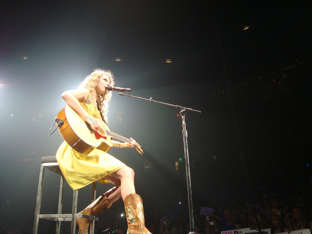 Taylor Embarks on First Headlining Tour
