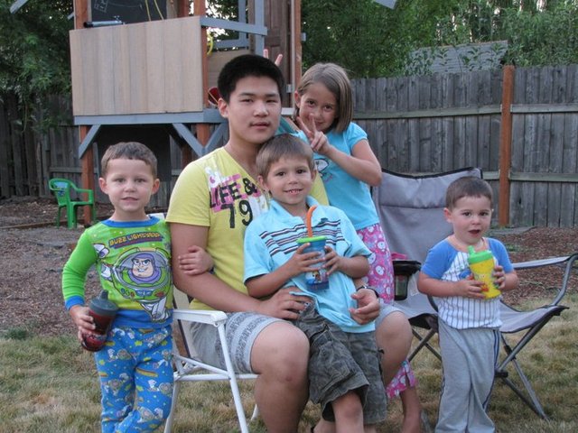 Seong comes for the summer