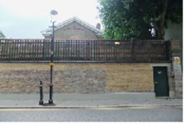 FREDDIE MERCURY DIES