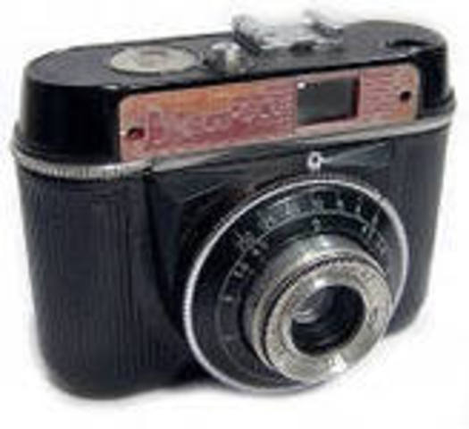 Дж. Смит изготовил малоформатный фотоаппарат