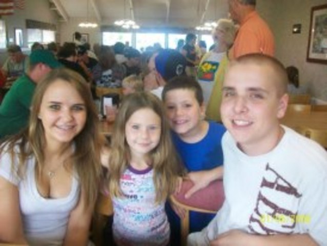 I became an older sister to my youngest sister Rileigh.