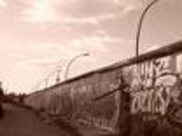 construction du mur de Berlin