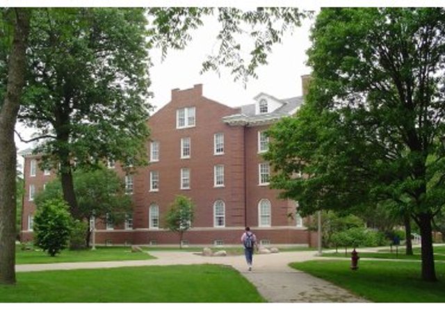 Обучение по почте от Illinois State University