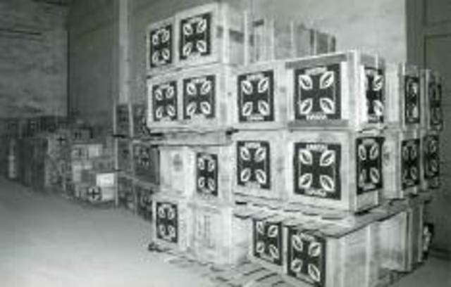 En 1957 se crea la Sección Social de Cáritas (planificación y orientación de la acción social).