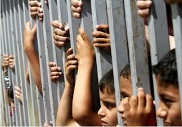 Thomas sees cranks for the first time