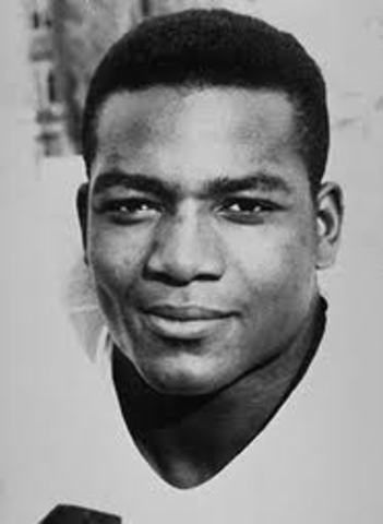 Jim Brown goes to highschool