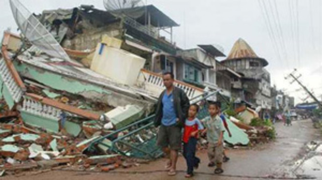 2004 Indian Ocean earthquake and tsunami