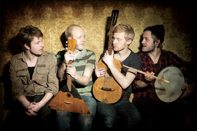 Ewert and two dragons