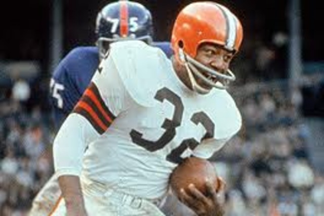 Jim Brown wins his first MVP