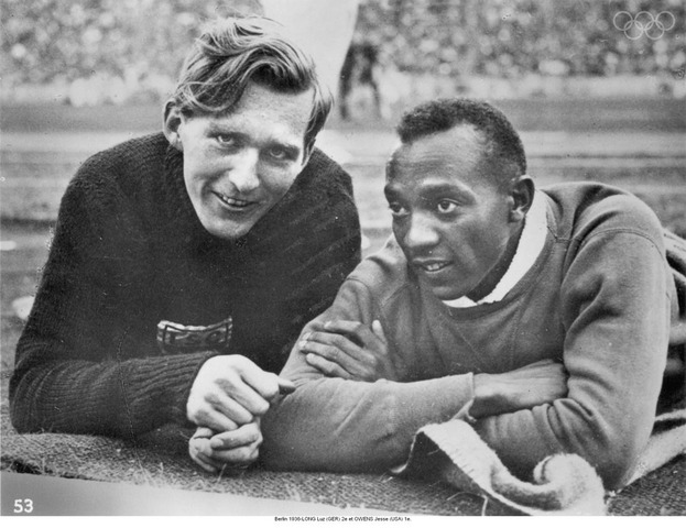Jesse Owens dies