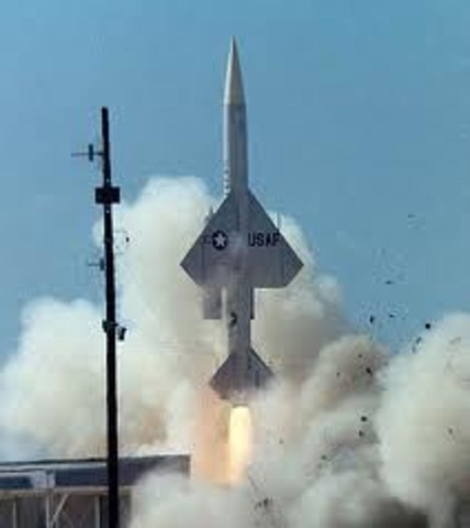 Diefenbaker, Bomarc missiles and nuclear warheads in Canada