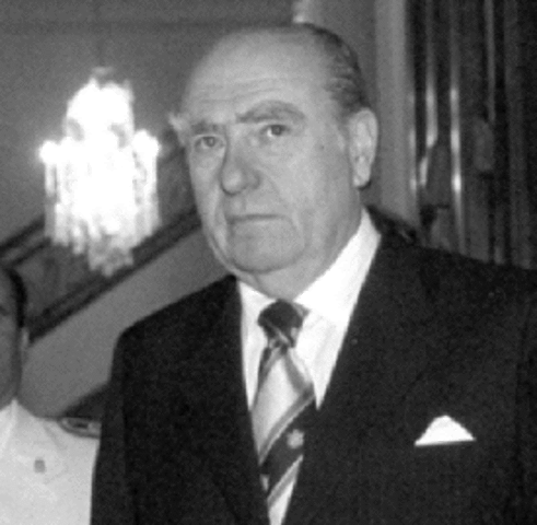 Se elige como Presidente a Julio María sanguinetti, restaurandose asi la democracia en Uruguay.