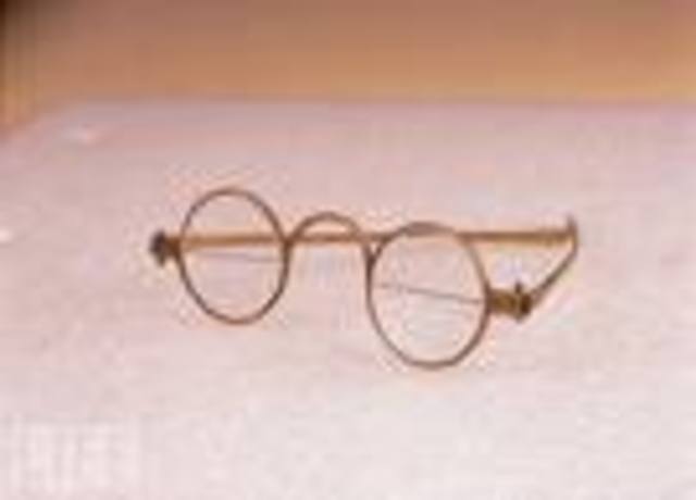 Bi-focal Eyeglasses