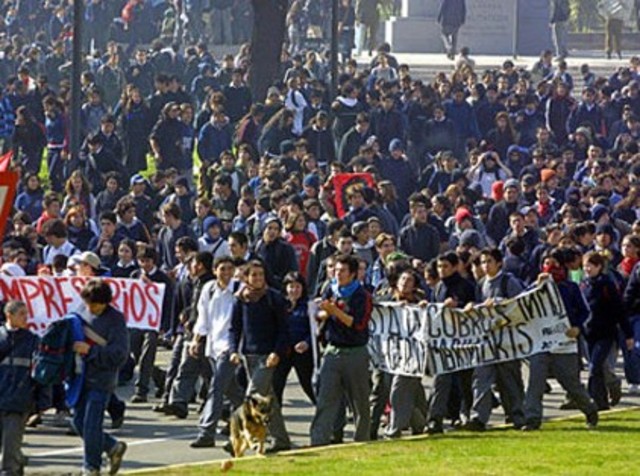 Protestas estudiantiles en Chile contra la privatización de la Universidad