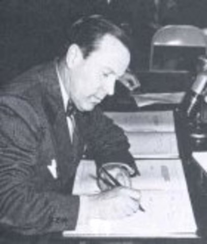 Pearson wins Nobel Peace Prize.