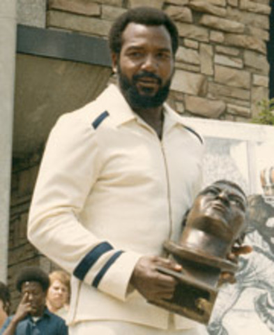 Jim Brown inducted into Hall Of Fame