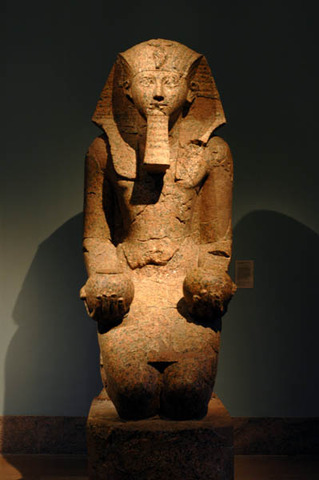 Hatshepsut Kneeling