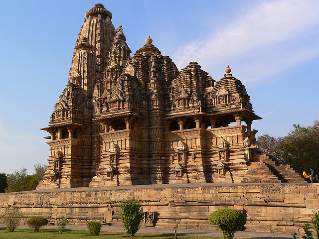 Kandariya Mahadeva Temple, Khajuraho
