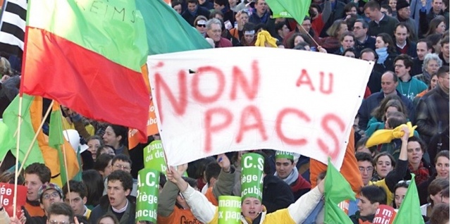 Manifestation contre le Pacs à Paris.