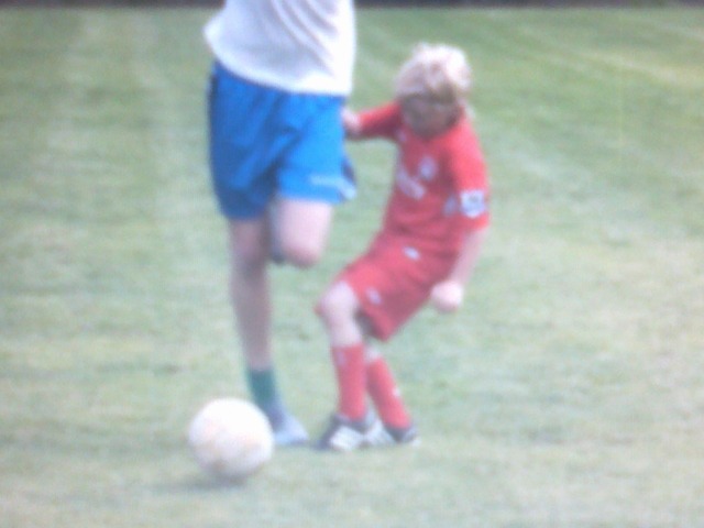 Thomas is trying to skill his brother Håvard in Norway, Hønefoss