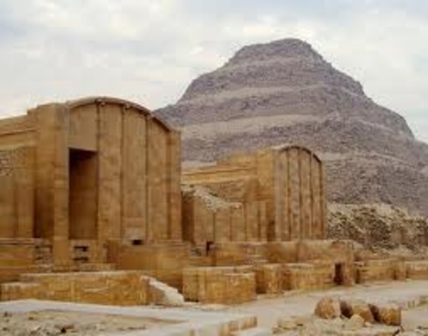 Agricultural communities develop in Egypt.