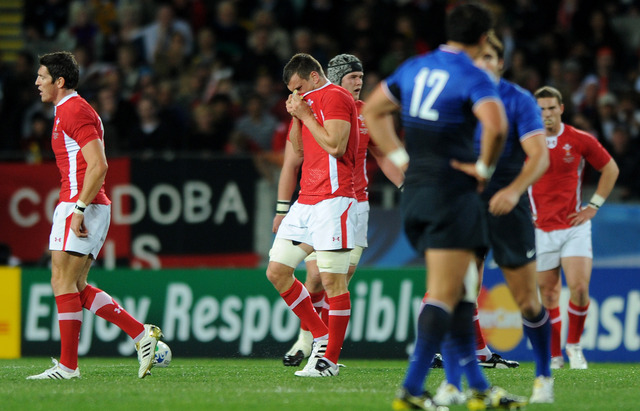 Wales lose 9-8 to France in World Cup semi-final
