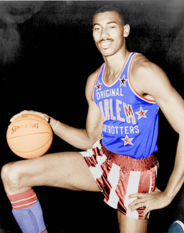Wilt decides to quit college  basketball and become a Harlem Globetrotter