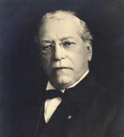 Samuel Gompers founds the American Federation of Labor.
