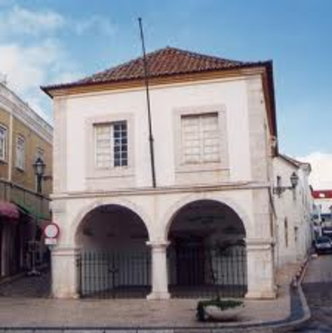 The first auctions of black slaves take place in Portugal