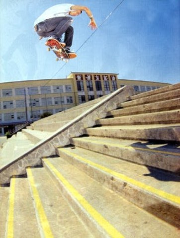 runs away from home to look for his dad