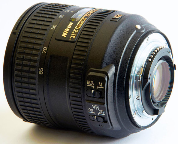 Nikon выпустила компактный и легкий объектив AF-S NIKKOR 24-85mm f/3.5-4.5G ED VR,