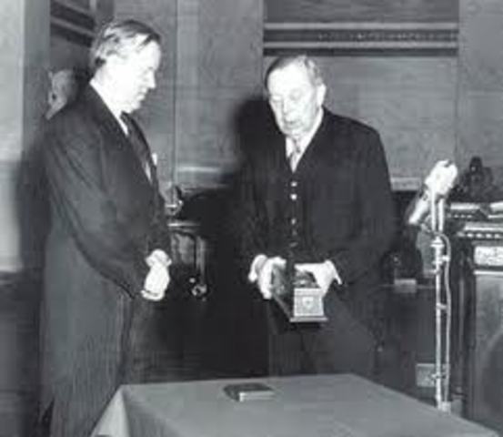 Pearson wins Nobel Prize