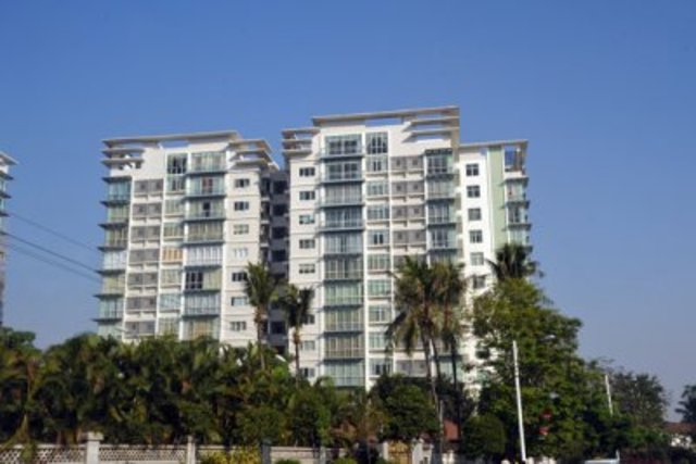 Trois attentats meurtriers à Rangoon, ex Birmanie