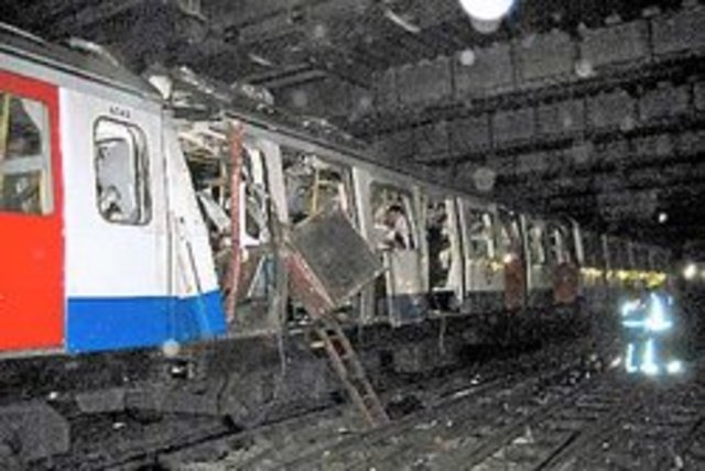 Attentats à la bombe dans les transports publics de Londres
