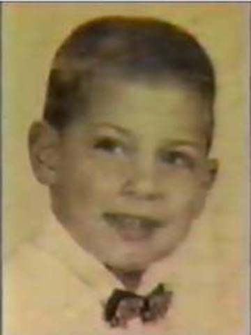 Stephen Paul Jobs is born